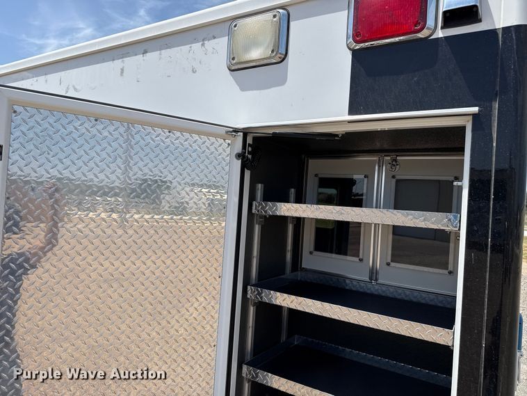 image for item EW4142 2007 Chevrolet C4500 ambulance