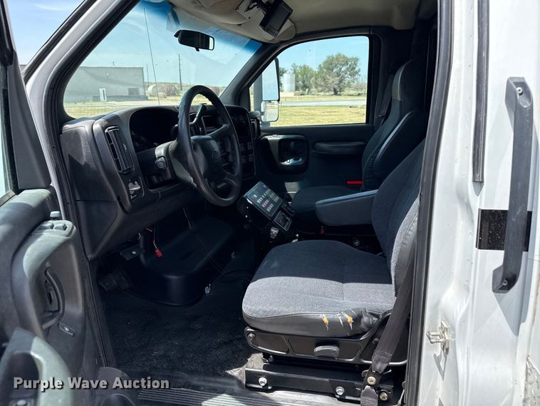 image for item EW4142 2007 Chevrolet C4500 ambulance