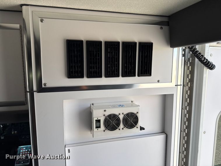 image for item EW4142 2007 Chevrolet C4500 ambulance