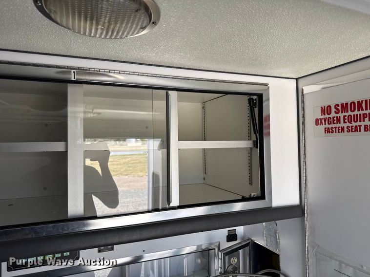image for item EW4142 2007 Chevrolet C4500 ambulance