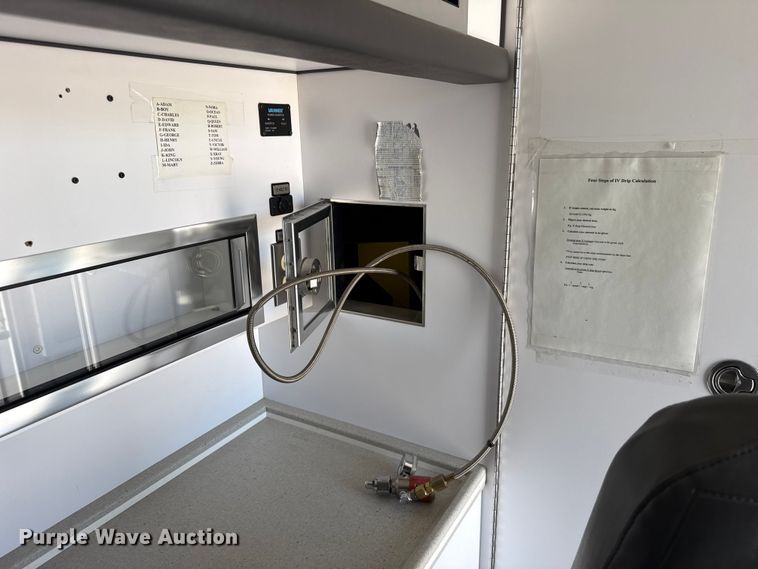 image for item EW4142 2007 Chevrolet C4500 ambulance