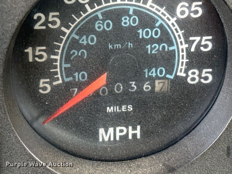 image for item EW4157 1987 International F-2575 semi truck