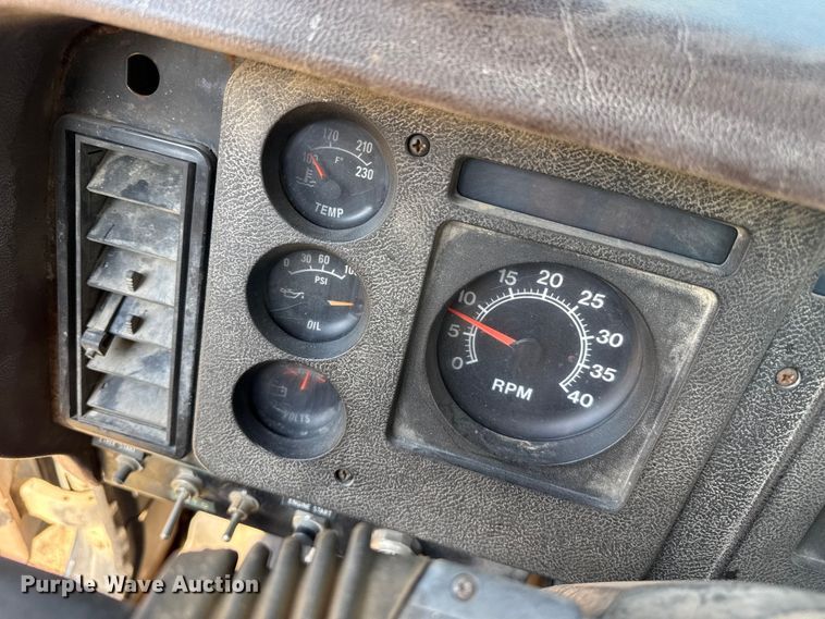 image for item EW4157 1987 International F-2575 semi truck