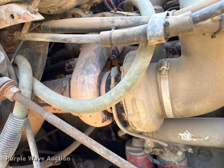 image for item EW4157 1987 International F-2575 semi truck