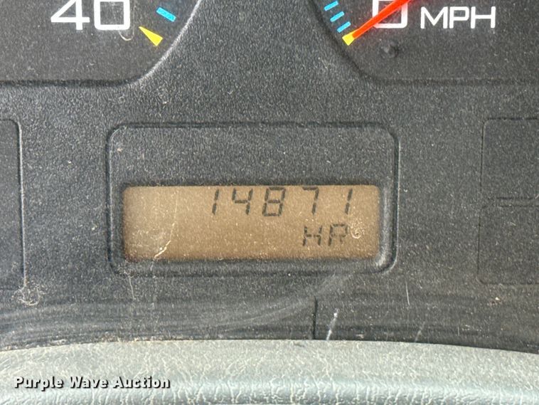 image for item EW4170 2004 International 7400 dump truck