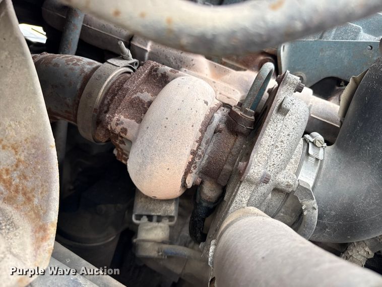 image for item EW4170 2004 International 7400 dump truck
