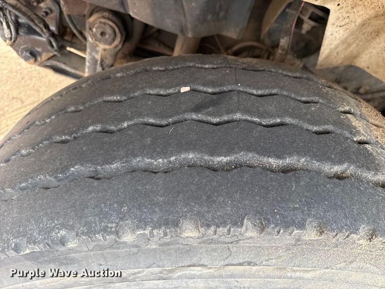 image for item EW4170 2004 International 7400 dump truck