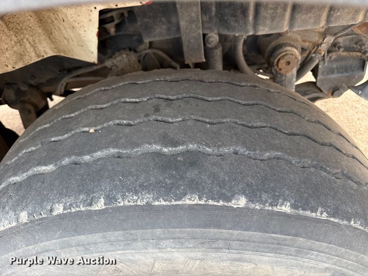 image for item EW4170 2004 International 7400 dump truck