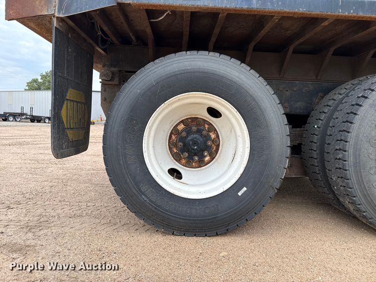 image for item EW4170 2004 International 7400 dump truck