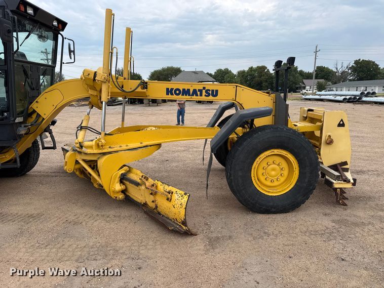 image for item EW4172 2006 Komatsu GD655 motor grader