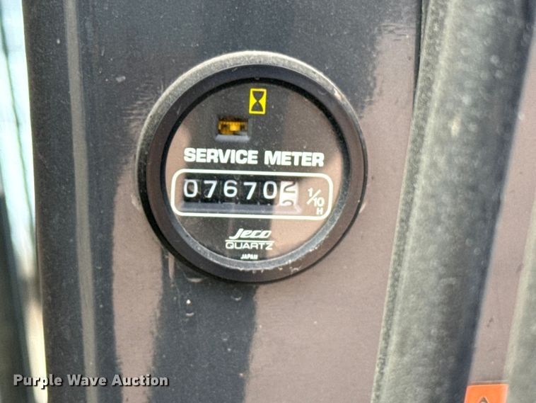 image for item EW4172 2006 Komatsu GD655 motor grader