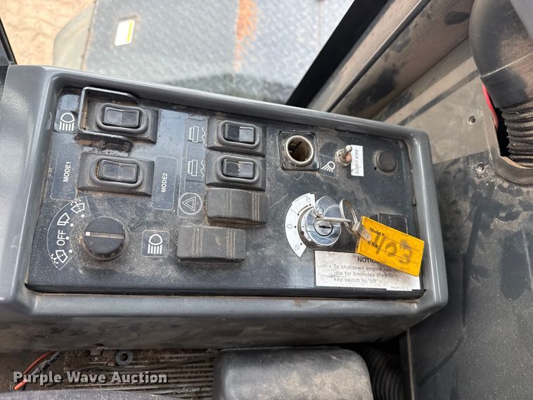image for item EW4172 2006 Komatsu GD655 motor grader