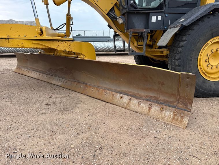 image for item EW4172 2006 Komatsu GD655 motor grader