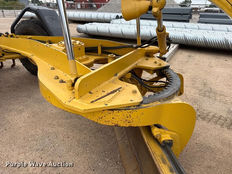 image for item EW4172 2006 Komatsu GD655 motor grader