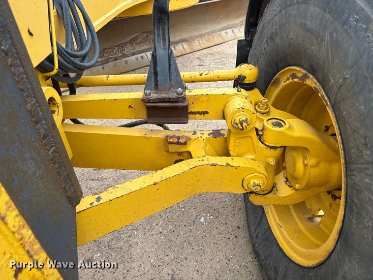 image for item EW4172 2006 Komatsu GD655 motor grader