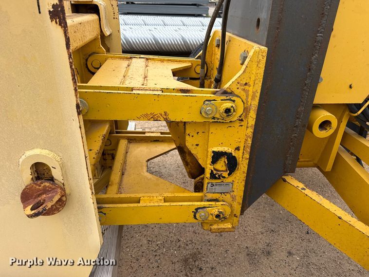 image for item EW4172 2006 Komatsu GD655 motor grader