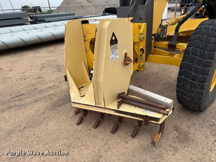 image for item EW4172 2006 Komatsu GD655 motor grader