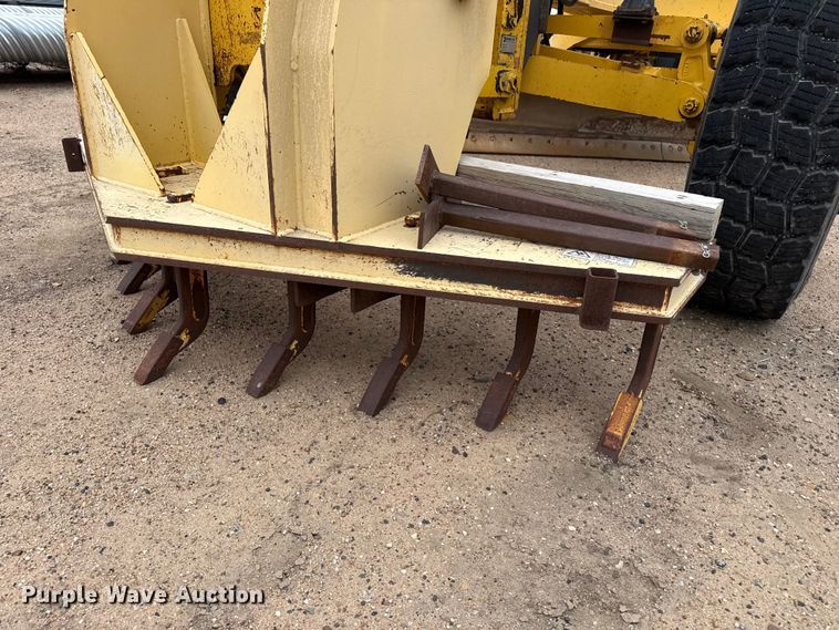 image for item EW4172 2006 Komatsu GD655 motor grader