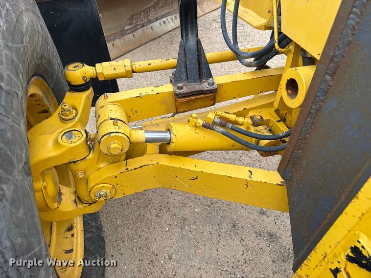 image for item EW4172 2006 Komatsu GD655 motor grader