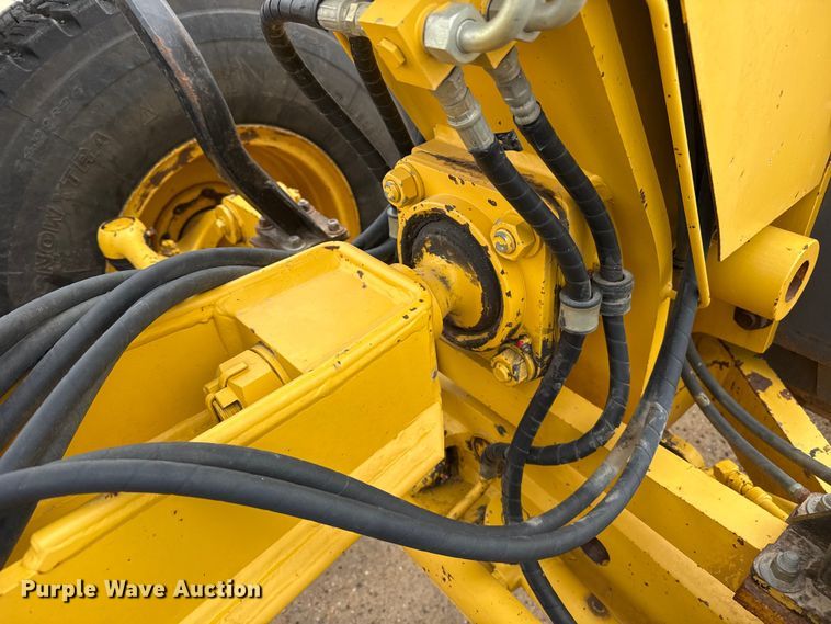 image for item EW4172 2006 Komatsu GD655 motor grader