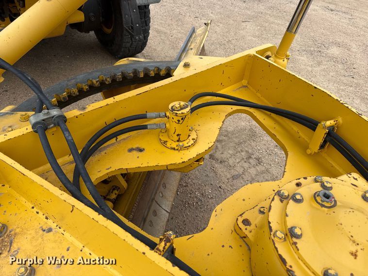 image for item EW4172 2006 Komatsu GD655 motor grader