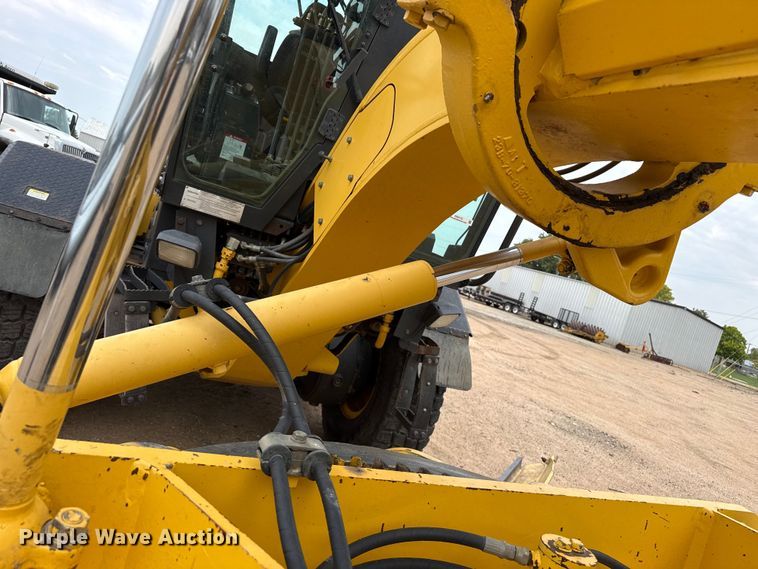 image for item EW4172 2006 Komatsu GD655 motor grader