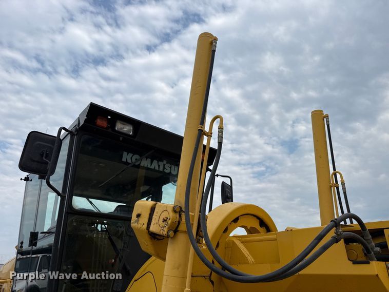 image for item EW4172 2006 Komatsu GD655 motor grader