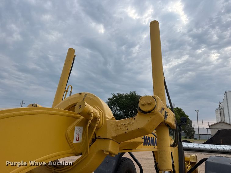 image for item EW4172 2006 Komatsu GD655 motor grader