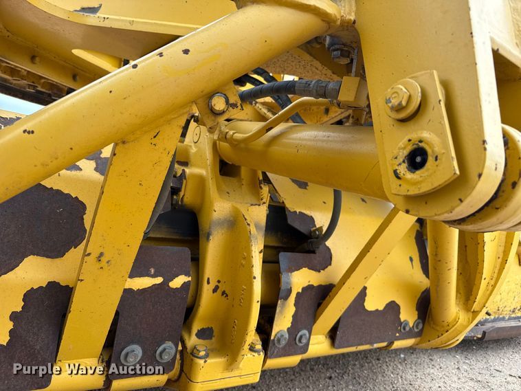 image for item EW4172 2006 Komatsu GD655 motor grader