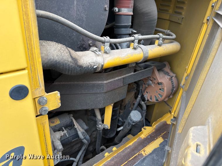 image for item EW4172 2006 Komatsu GD655 motor grader