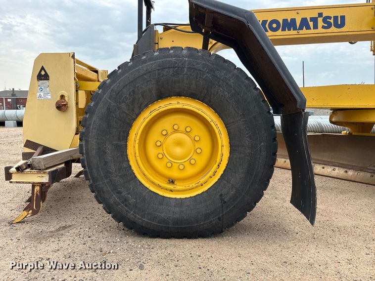 image for item EW4172 2006 Komatsu GD655 motor grader