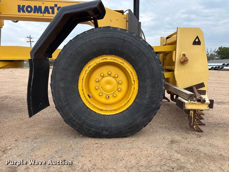 image for item EW4172 2006 Komatsu GD655 motor grader