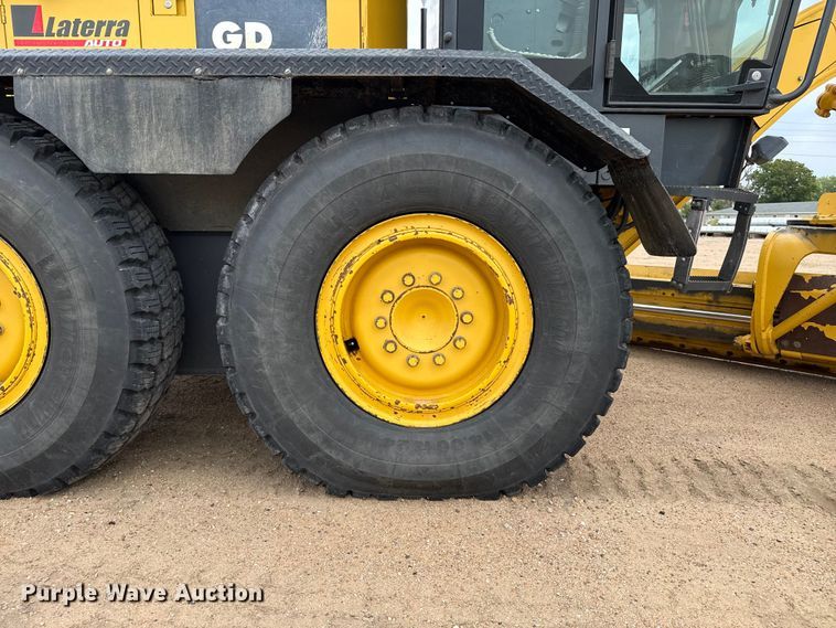 image for item EW4172 2006 Komatsu GD655 motor grader