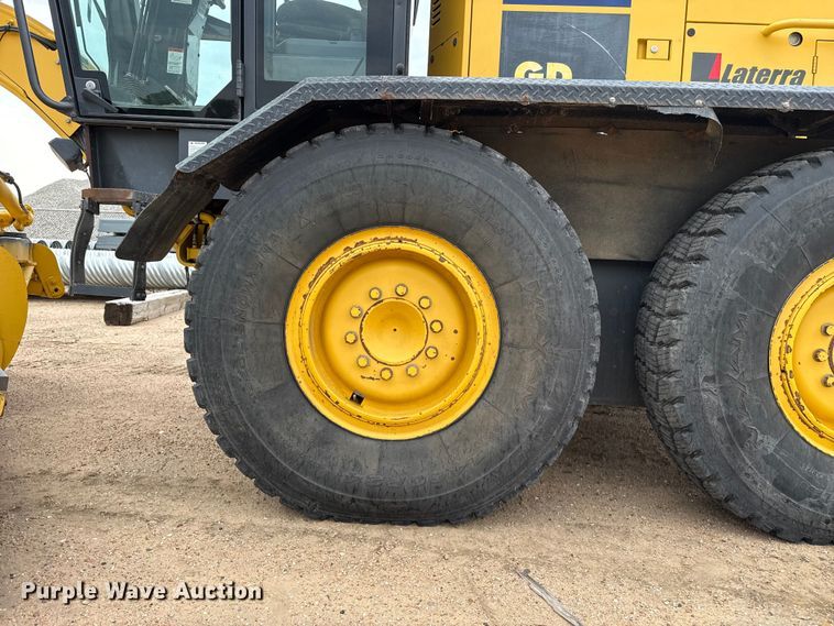 image for item EW4172 2006 Komatsu GD655 motor grader