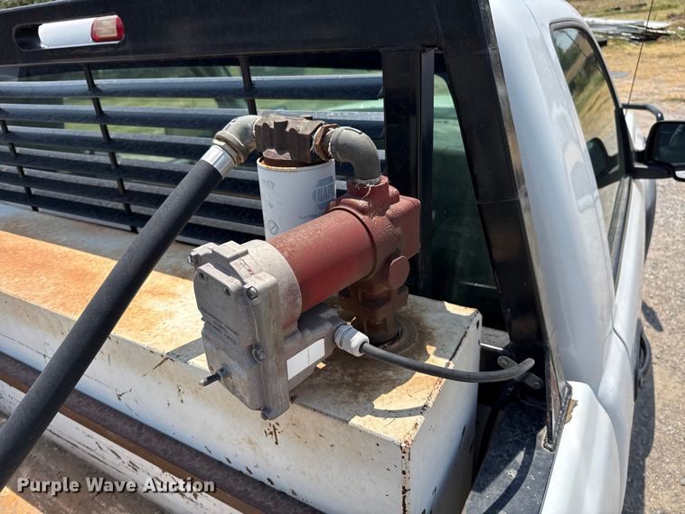 image for item EW4182 2006 Chevrolet Silverado 2500HD pickup truck