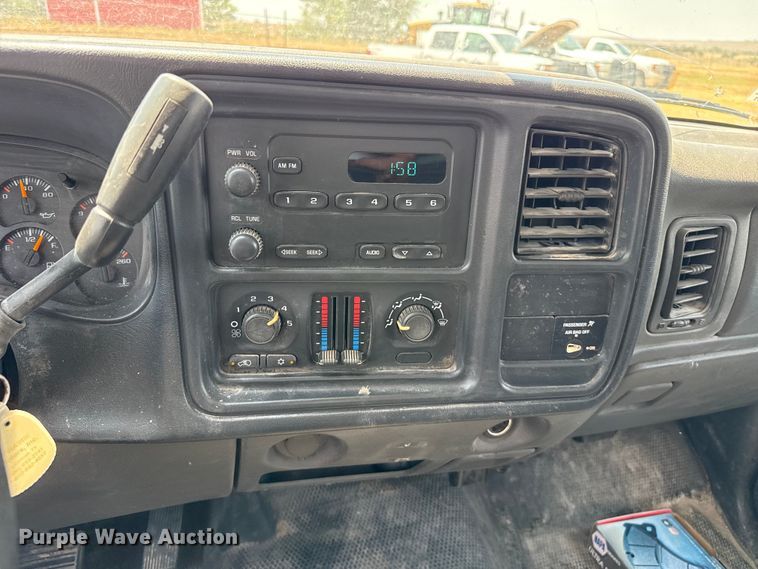 image for item EW4182 2006 Chevrolet Silverado 2500HD pickup truck