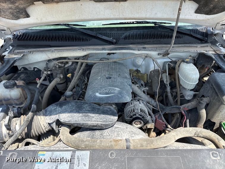 image for item EW4182 2006 Chevrolet Silverado 2500HD pickup truck