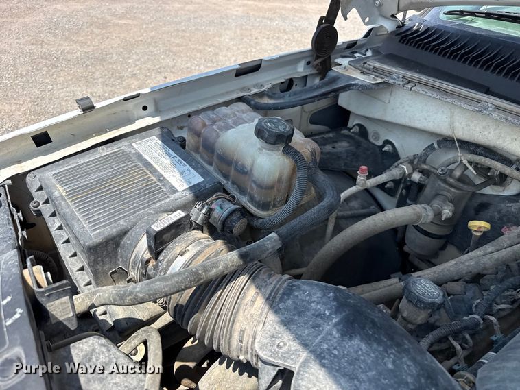 image for item EW4182 2006 Chevrolet Silverado 2500HD pickup truck