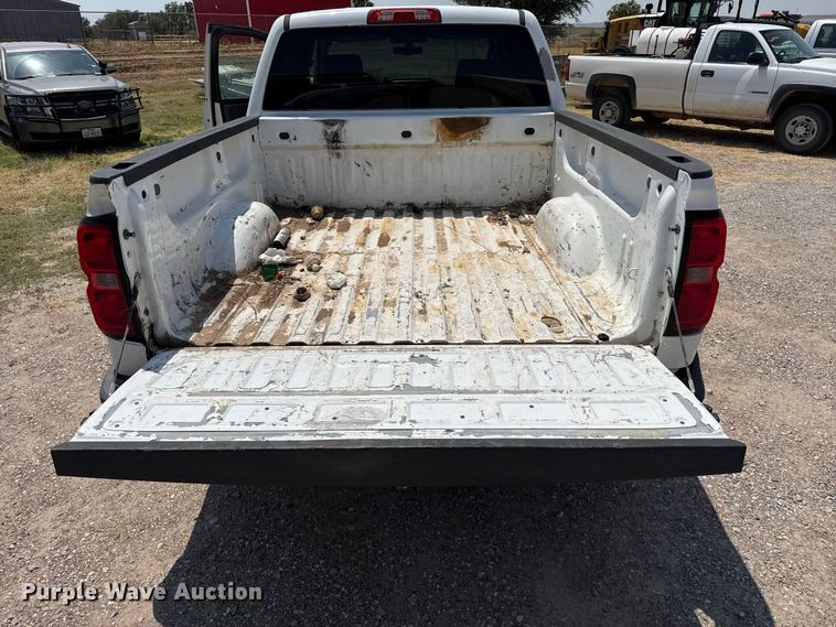 image for item EW4183 2015 Chevrolet Silverado 1500 Crew Cab pickup truck