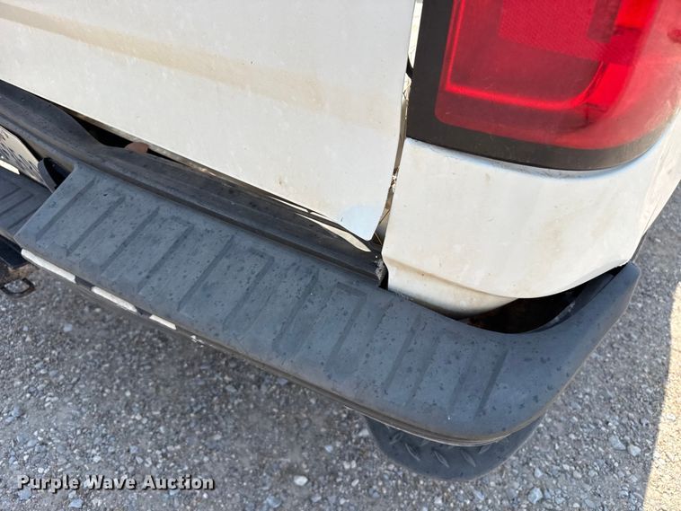 image for item EW4183 2015 Chevrolet Silverado 1500 Crew Cab pickup truck