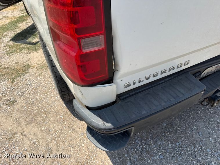 image for item EW4183 2015 Chevrolet Silverado 1500 Crew Cab pickup truck