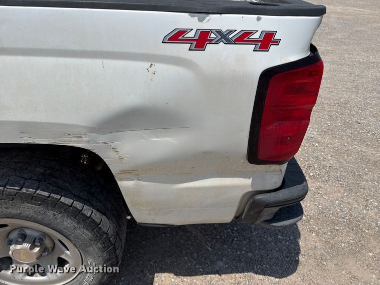 image for item EW4183 2015 Chevrolet Silverado 1500 Crew Cab pickup truck