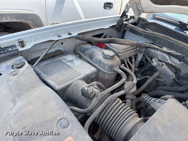 image for item EW4183 2015 Chevrolet Silverado 1500 Crew Cab pickup truck