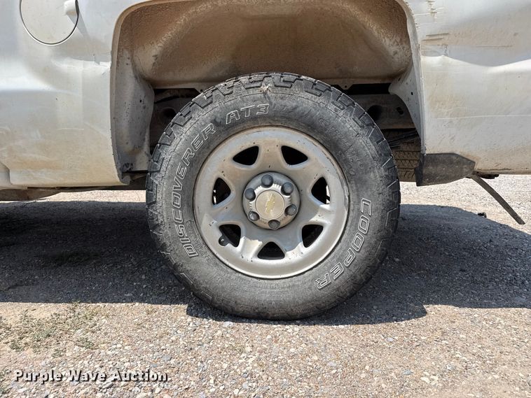 image for item EW4183 2015 Chevrolet Silverado 1500 Crew Cab pickup truck