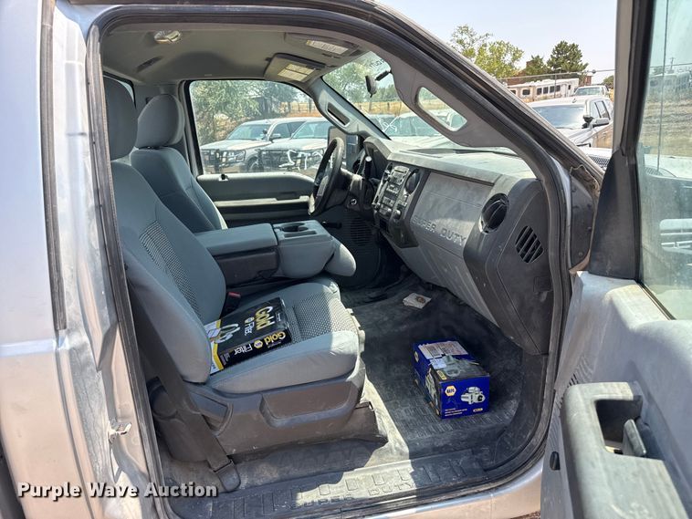 image for item EW4184 2015 Ford F250 Super Duty pickup truck