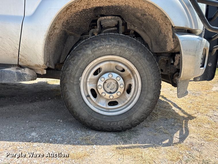 image for item EW4184 2015 Ford F250 Super Duty pickup truck