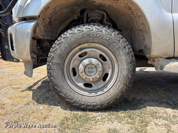 image for item EW4184 2015 Ford F250 Super Duty pickup truck