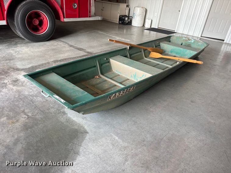 Gibson boat