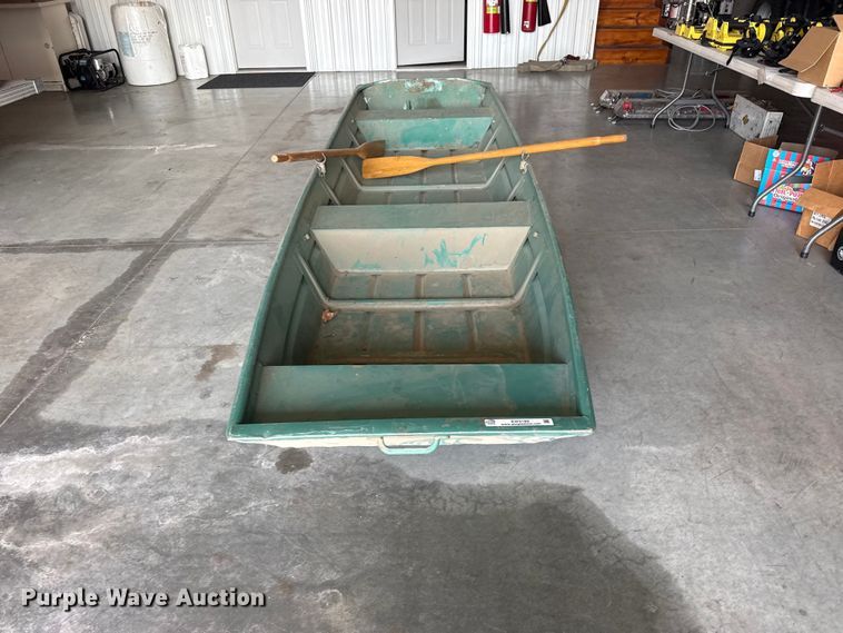 image for item EW4189 Gibson boat