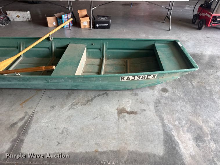 image for item EW4189 Gibson boat